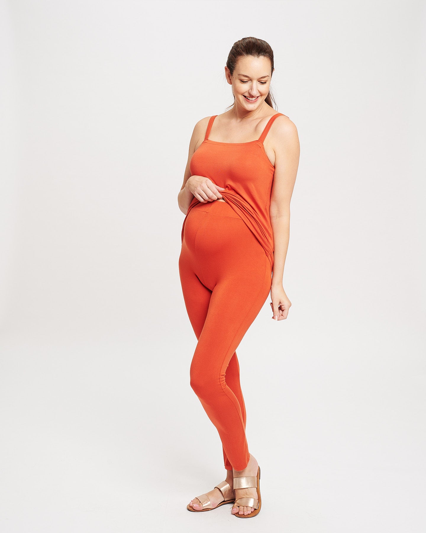 ‘OVER THE BUMP LEGGINGS